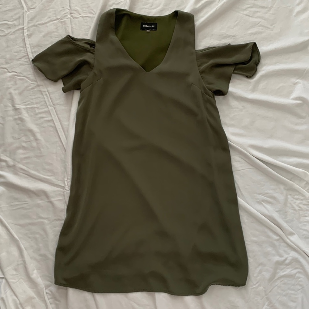 Sugar lips, size medium, olive green